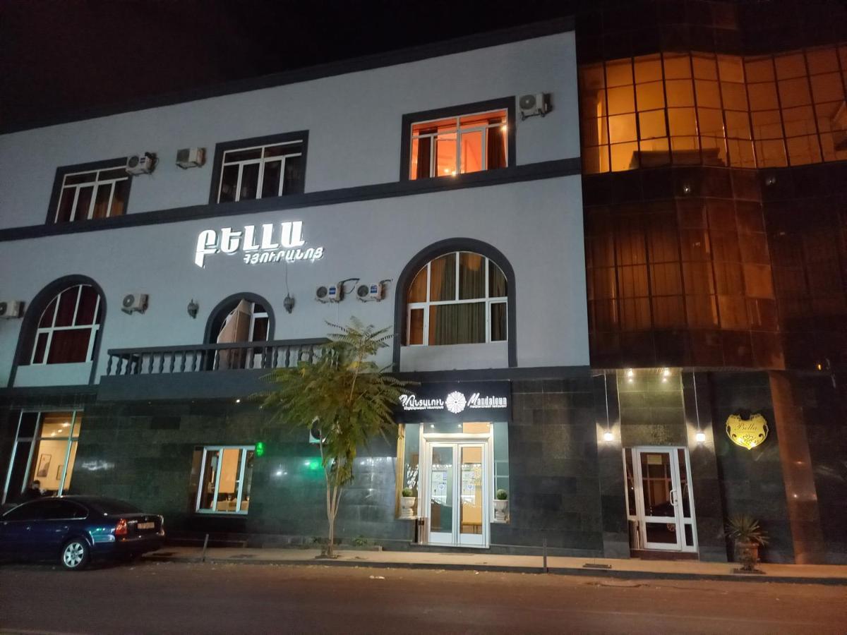 New Bella Hotel Erevan Exterior foto
